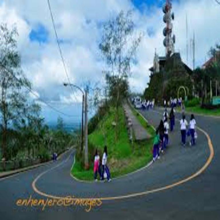 Cozy Staycation Tagaytay At Wind Residences Tagaytay City Esterno foto