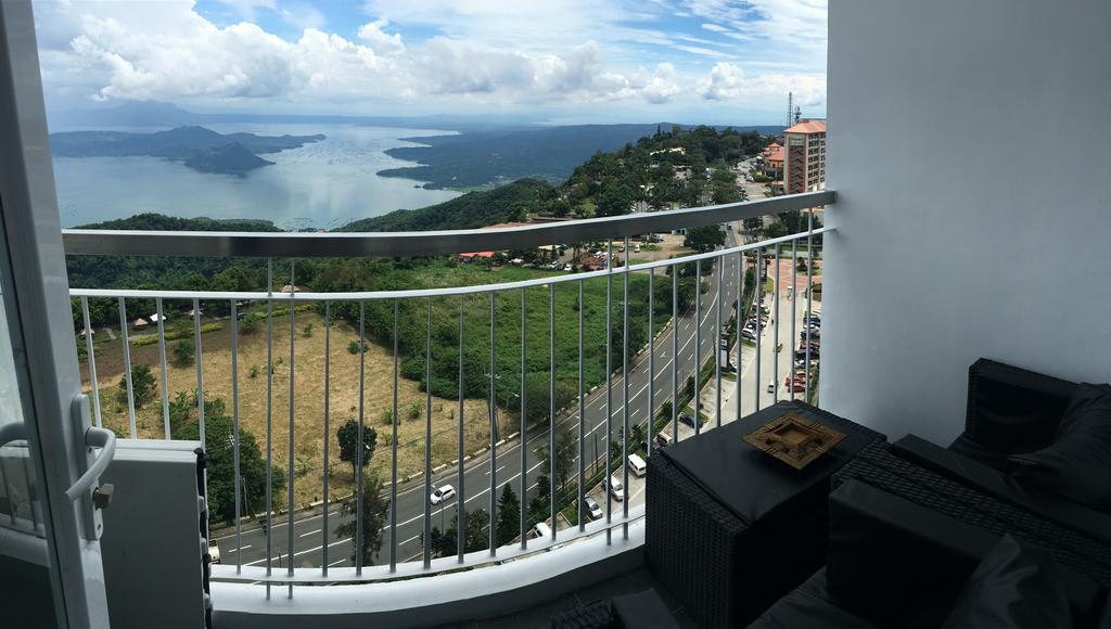 Cozy Staycation Tagaytay At Wind Residences Tagaytay City Esterno foto